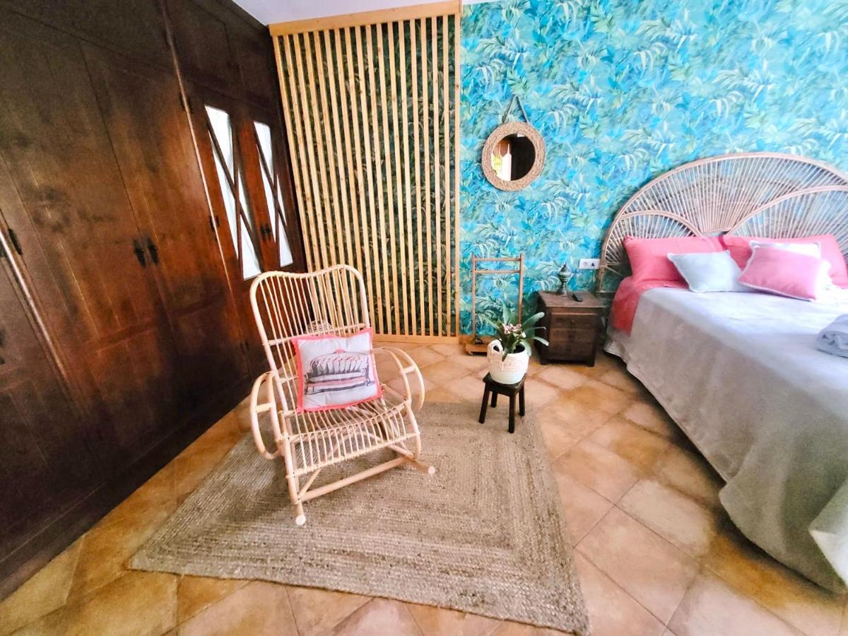 Gatu Premium Villa Lurberri Piscina Privada, 4 Dormitorios, 2 Banos, Parking , Jardines, " Preferente Mayores De 25 Anos Y Familias " In Y Barbacoa Chiclana de la Frontera Exterior photo