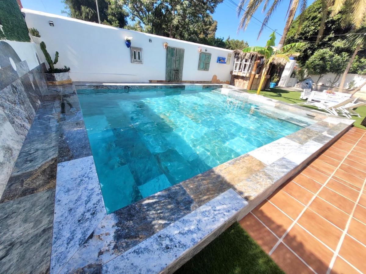 Gatu Premium Villa Lurberri Piscina Privada, 4 Dormitorios, 2 Banos, Parking , Jardines, " Preferente Mayores De 25 Anos Y Familias " In Y Barbacoa Chiclana de la Frontera Exterior photo